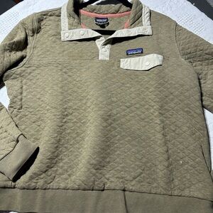 Patagonia Olive Green Quilted Pullover with Pink Trim- size large- classic
